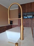 Gouden keukenkraan met afneembare sproeikop, 3 maanden oud., Ophalen, Zo goed als nieuw, Overige kleuren, Minder dan 100 cm