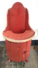 Antieke houten kinderstoel rood beschilderd met opbergruimte, Ophalen