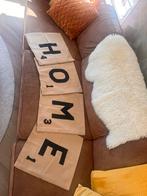 Kussenhoesjes sierkussens - scrabble letters, Huis en Inrichting, Ophalen of Verzenden, Zo goed als nieuw, Beige, Vierkant