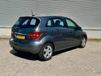 Mercedes B180 Blue-efficiency 2009, Auto's, Mercedes-Benz, Voorwielaandrijving, Stof, Zwart, 4 cilinders