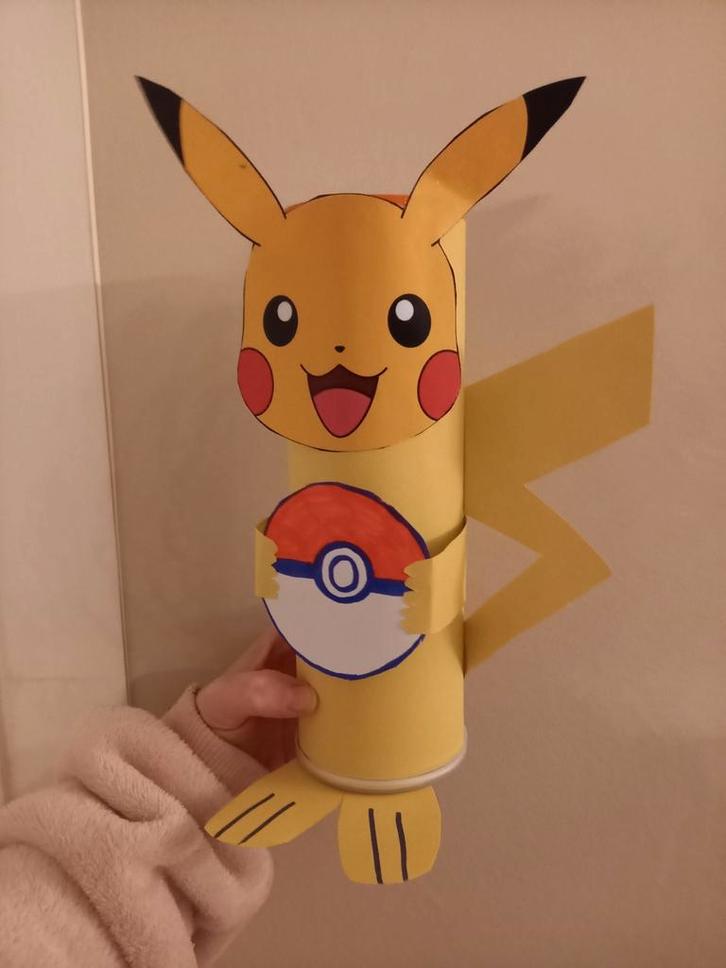 Sinterklaas surprise pikachu pokemon, Diversen, Sinterklaas, Zo goed als nieuw, Ophalen