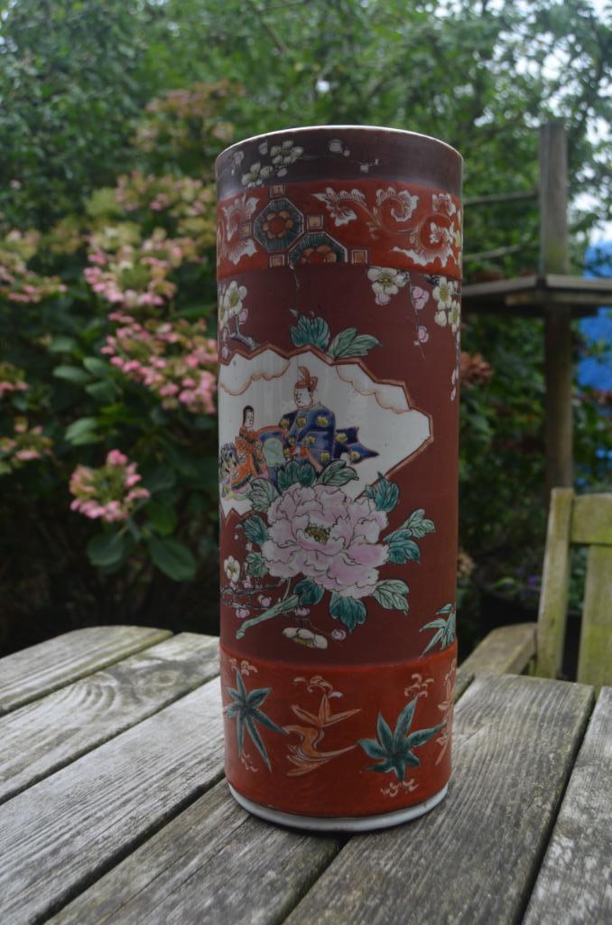 2 Japanse vazen, 1 goed, 1 niet zo........, Antiek en Kunst, Kunst | Niet-Westerse kunst, Ophalen of Verzenden