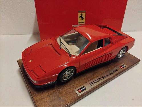 Ferrari Testarossa op plateau 1984 Bburago metal 1:18 KRD, Hobby en Vrije tijd, Modelauto's | 1:18, Zo goed als nieuw, Auto, Bburago