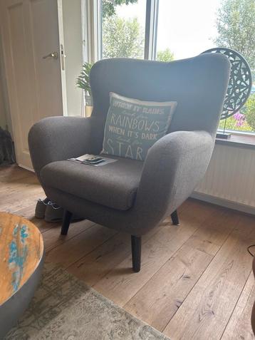 Vintage fauteuil beschikbaar voor biedingen