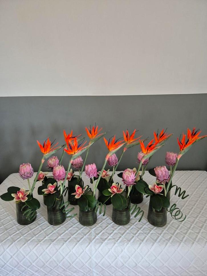 10 vazen met prachtige kunstbloemen, Huis en Inrichting, Woonaccessoires | Droogbloemen, Zo goed als nieuw, Ophalen