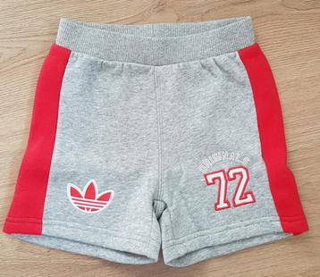 *SALE* Adidas short grijs/rood maat 80 *NIEUW* (0561) a beschikbaar voor biedingen