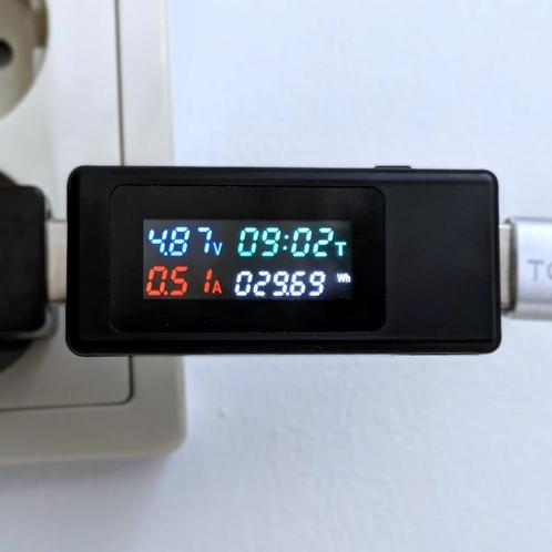 Digitale USB stroom / spanningsmeter (Volt, Ampere & Wh), Telecommunicatie, Mobiele telefoons | Telefoon-opladers, Nieuw, Ophalen