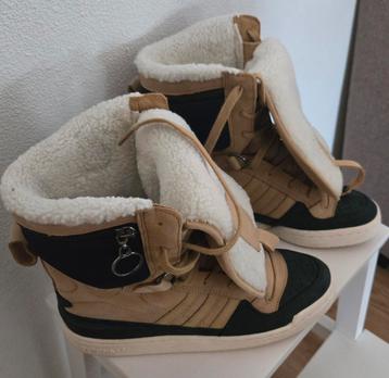 Adidas Jeremy Scott - Tall Boy Mesa Winter LIMITED EDITION beschikbaar voor biedingen