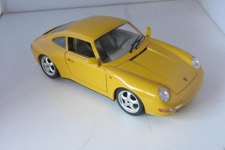 Porsche 911 Carrera 1993 1;18, Hobby en Vrije tijd, Modelauto's | 1:18, Zo goed als nieuw, Auto, Bburago, Ophalen of Verzenden