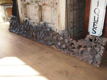Oude Houten ornament/Wandpaneel beschikbaar voor biedingen