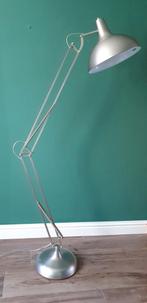 Leuke pixar achtige vloerlamp - staande lamp grijs metaal, Ophalen, Gebruikt, Metaal, 150 tot 200 cm