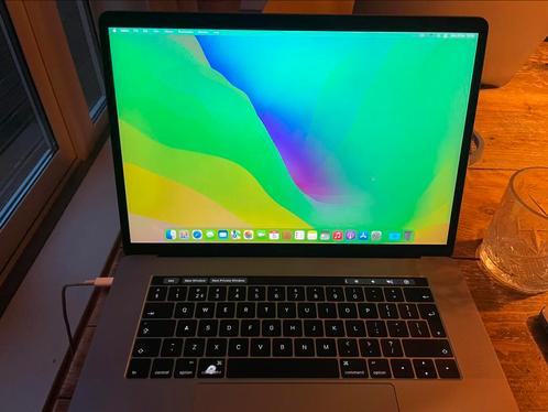 Apple MacBook Pro 15 inch late 2016, Computers en Software, Apple Macbooks, Gebruikt, MacBook Pro, 15 inch, 2 tot 3 Ghz, 1 TB of meer