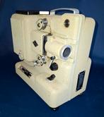 Vintage filmprojector Eumig Wien type P8, Ophalen