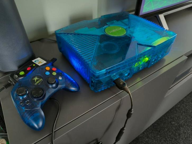 Xbox Original Heldere Blauwe Behuizing + Controller, Spelcomputers en Games, Spelcomputers | Xbox Original, Gebruikt, Met 1 controller