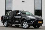 Toyota Hilux 2.4 D-4D-F Double Cab / Professional / Leer / C, Auto's, Automaat, Gebruikt, 4 cilinders, Zwart