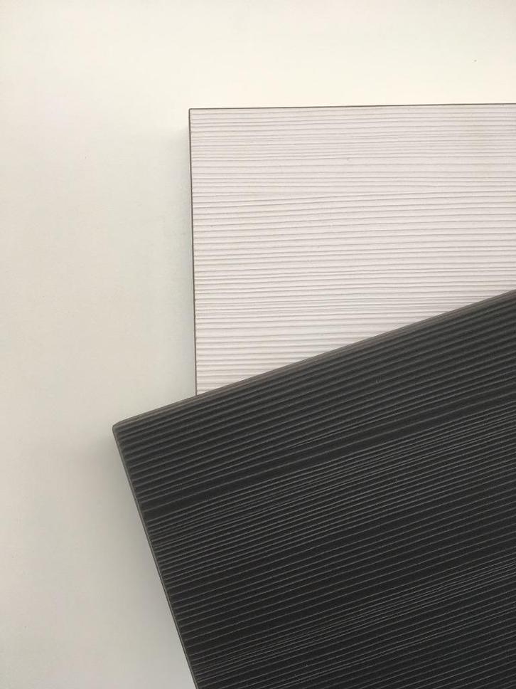 Groot Formica paneel 4x785x3035mm | Zwart houtstructuur, Doe-het-zelf en Verbouw, Hout en Planken, Zo goed als nieuw, Overige typen