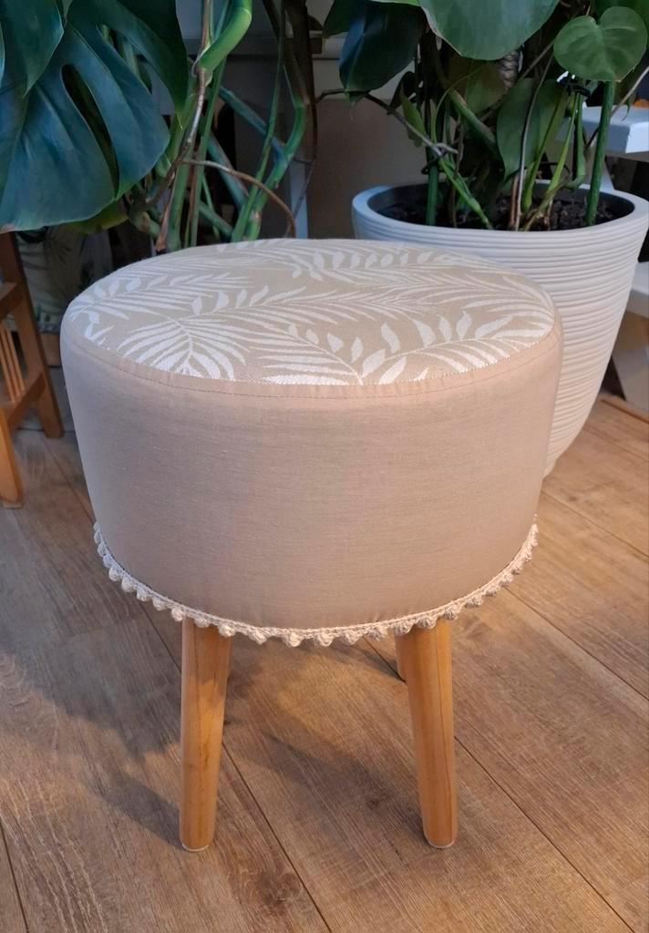 Boho krukje gerestyled, Huis en Inrichting, Krukjes, Zo goed als nieuw, Hout, Ophalen of Verzenden