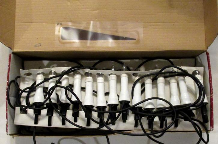 Christmas Kaars buitenverlichting 30 lampjes 16 m snoer., Diversen, Kerst, Ophalen of Verzenden