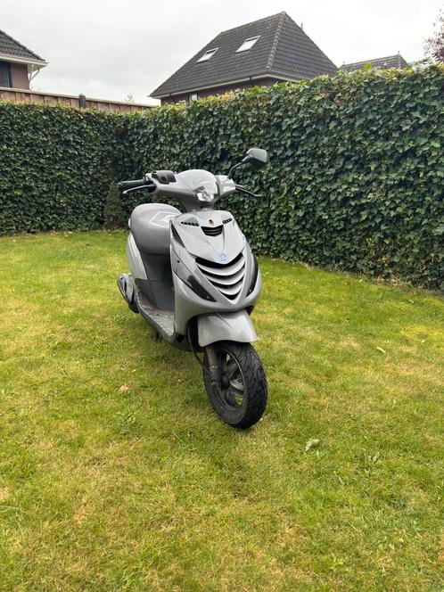 Piaggio Zip snor 50CC, Fietsen en Brommers, Scooters | Piaggio, Gebruikt, Zip, Maximaal 25 km/u, Benzine, Ophalen