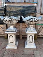 betonnen bloempotten op zuilen 75hoog/Nieuw!, Tuin en Terras, Bloempotten, Ophalen, Woondecoratie eindhoven, Nieuw, Woondecoratie eindhoven