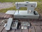 Pfaff 90 naaimachine met veel toebehoren. Werkt !, Hobby en Vrije tijd, Naaimachines en Toebehoren, Ophalen of Verzenden, Zo goed als nieuw
