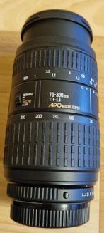 Sigma 70-300mm 1:4-5.6  lens APO macro super., Audio, Tv en Foto, Fotografie | Lenzen en Objectieven, Ophalen of Verzenden, Zo goed als nieuw