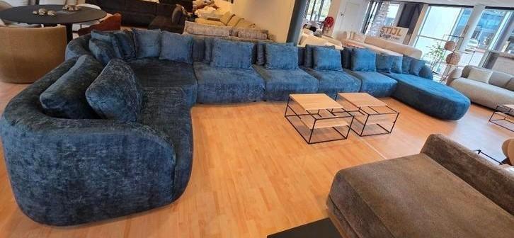 Medusa modulaire bank - Passe Partout showroommodel, Huis en Inrichting, Banken | Bankstellen, Nieuw, Hoekbank, Vierpersoons of meer