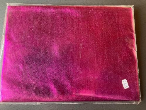 Quiltlapje feestlap glimmend paars 100% synthetisch € 4,25, Hobby en Vrije tijd, Stoffen en Lappen, Nieuw, Overige materialen
