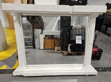 Griekse spiegel - fossiel Griekse stijl beschikbaar voor biedingen