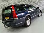 Volvo V70 Cross Country 2.4 T Prestige Line *Leder*Trekhaak!, Auto's, Volvo, Stoelverwarming, Blauw, Vierwielaandrijving, 1630 kg