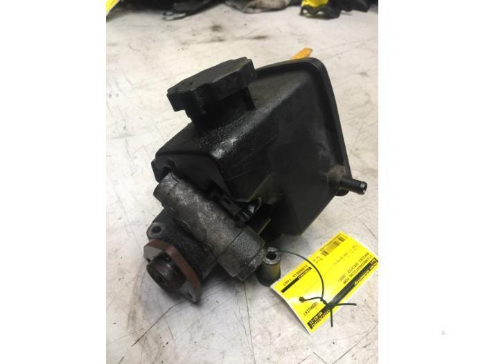 Stuurbekrachtiging Pomp van een Mercedes Sprinter, Auto-onderdelen, Besturing, Mercedes-Benz, Gebruikt, 3 maanden garantie, Ophalen of Verzenden