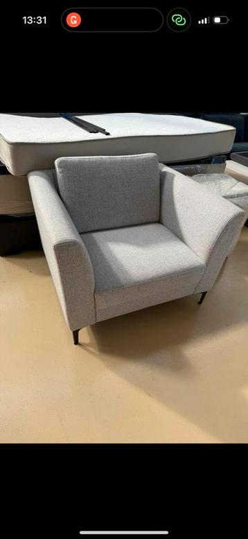 Nieuwstaat fauteuil stoel / luier stoel / bank beschikbaar voor biedingen