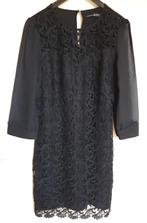 Zwarte Kanten Jurk met doorzichtige mouwen. Maat 38., Kleding | Dames, Jurken, Maat 38/40 (M), Atmosphere, Zwart, Ophalen of Verzenden