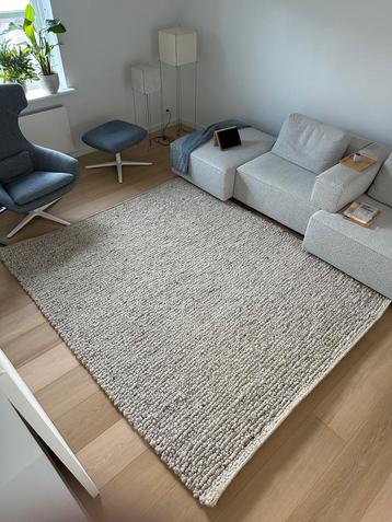 Prachtig wollen vloerkleed beschikbaar voor biedingen