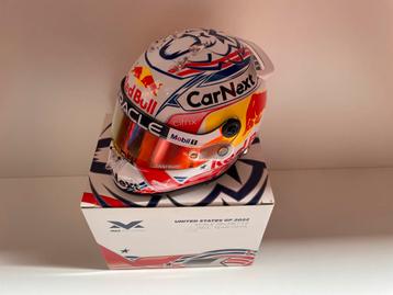 Helm 1:2 Verstappen Austin 2022 beschikbaar voor biedingen