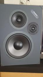 Alesis Monitor 2 set met RA 300 eindversterker, Ophalen of Verzenden, Gebruikt, Minder dan 500 watt, Monitor(versterker)
