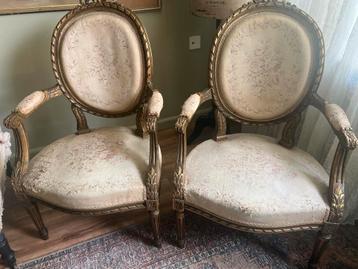 Louis XVI Stijl Brocante Stoelen beschikbaar voor biedingen