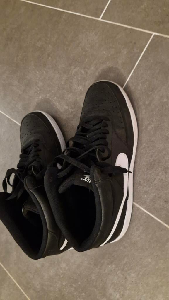 Nike schoenen, Ophalen, Zo goed als nieuw, Schoenen
