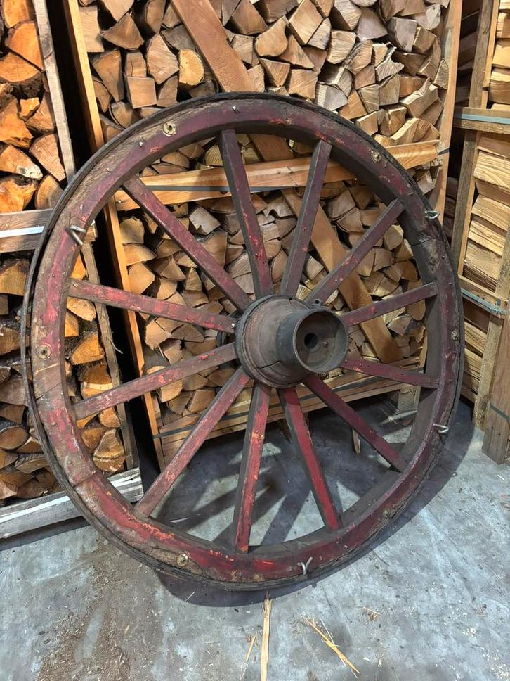 Antieke kar wielen, Tuin en Terras, Tuinwanddecoratie, Gebruikt, Ophalen