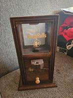 Houten Gumball Machine

1910, Ophalen of Verzenden