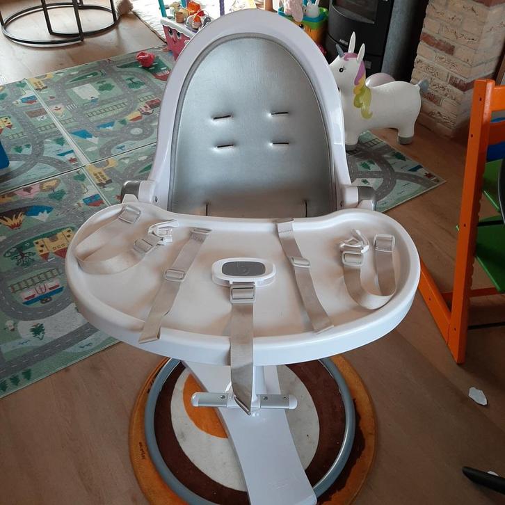 Fresco Bloom, Kinderen en Baby's, Kinderstoelen, Gebruikt, Meegroeistoel, Afneembaar eetblad, Gordel(s), Stoelverkleiner, Ophalen
