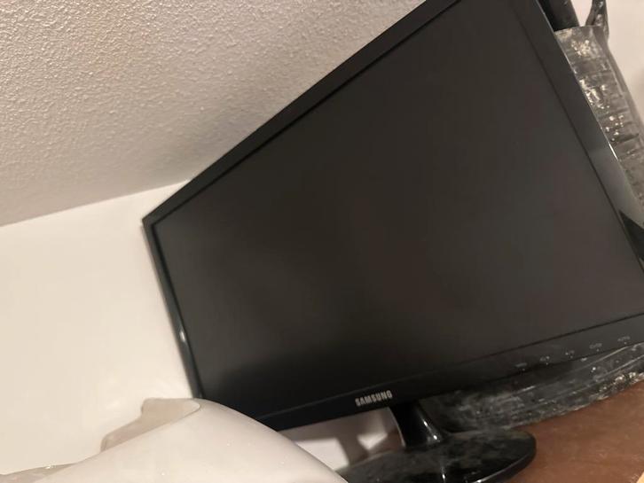 Computer scherm ( monitor ), Computers en Software, Monitoren, 60 Hz of minder, Full HD, Ophalen of Verzenden