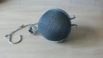 Frans brocante rijstbol beschikbaar voor biedingen