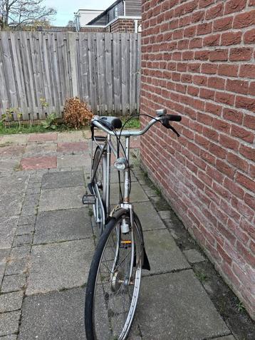 Heren fiets in goed staat gazelle 3 versnellingen  beschikbaar voor biedingen