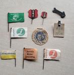 Kinderbescherming Collecte jaren 50 speldjes vlaggetjes, Verzamelen, Gebruikt, Niet vindbaar, Niet vindbaar, Speldje of Pin