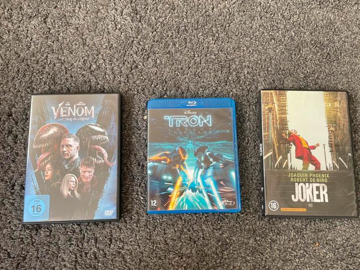 3 DVD’s (eentje is een Blu Ray), Cd's en Dvd's, Blu-ray, Zo goed als nieuw, Overige genres, Ophalen
