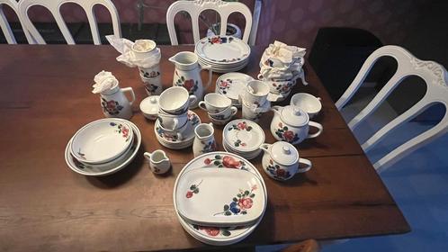 Compleet serviesgoed serviesset porselein, Antiek en Kunst, Antiek | Servies compleet, Ophalen