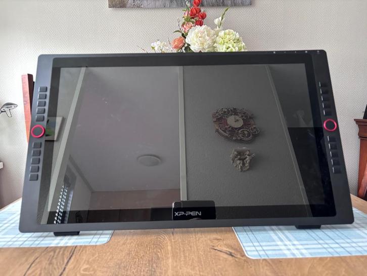 Groot teken display, Computers en Software, Monitoren, Zo goed als nieuw, 60 Hz of minder, HDMI, USB-C, Touchscreen, In hoogte verstelbaar