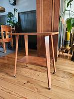 VINTAGE bijzettafeltje op wieltjes, Antiek en Kunst, Ophalen