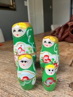 Groene Matroesjka 4 poppetjes, Antiek en Kunst, Ophalen of Verzenden